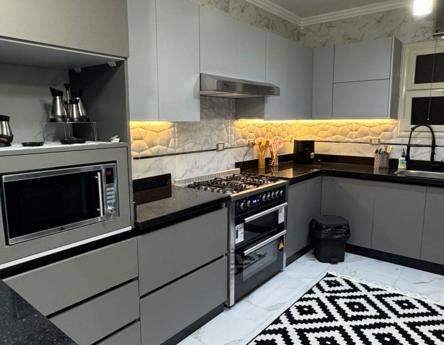 Vivid interior kitchen -02