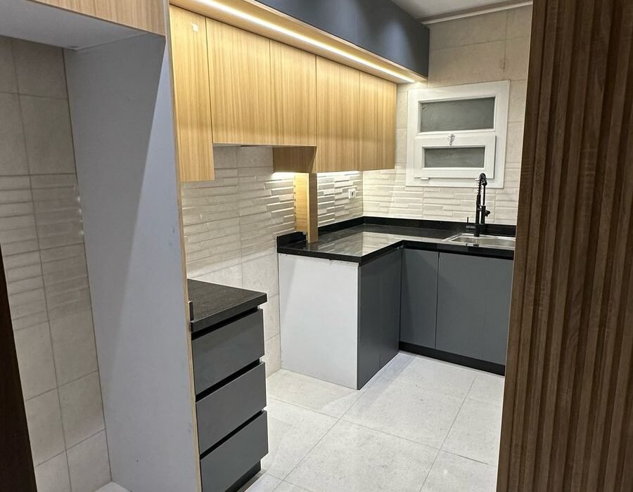 Vivid interior kitchen -03